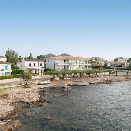 בית נופש S'embat Sea Views *